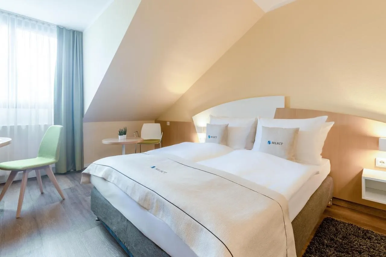 Garner Hotel Erlangen Sud By Ihg 4*,  Almanya