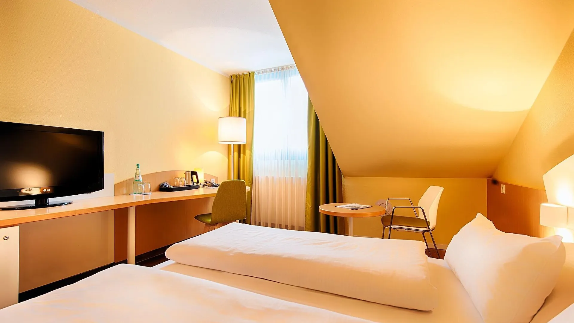 Garner Hotel Erlangen Sud By Ihg Németország