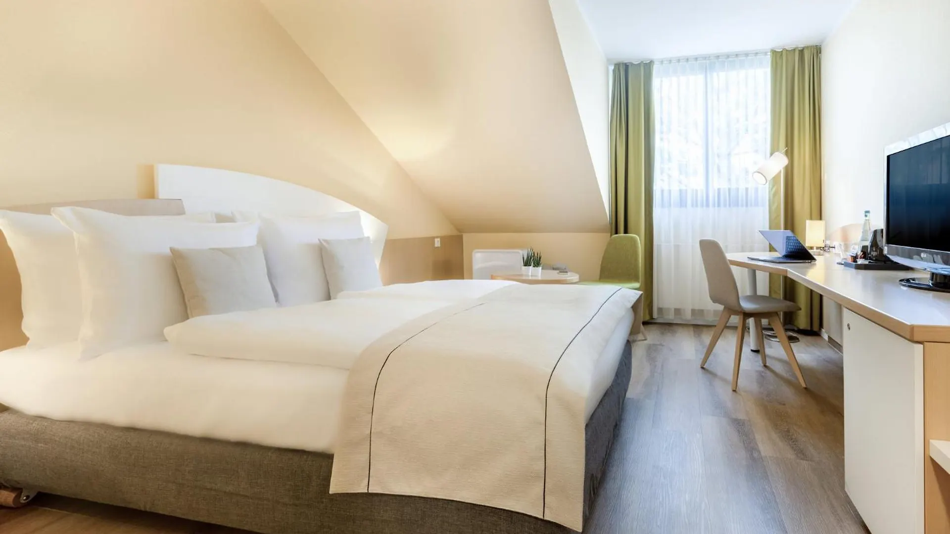 ****  Garner Hotel Erlangen Sud By Ihg Germany