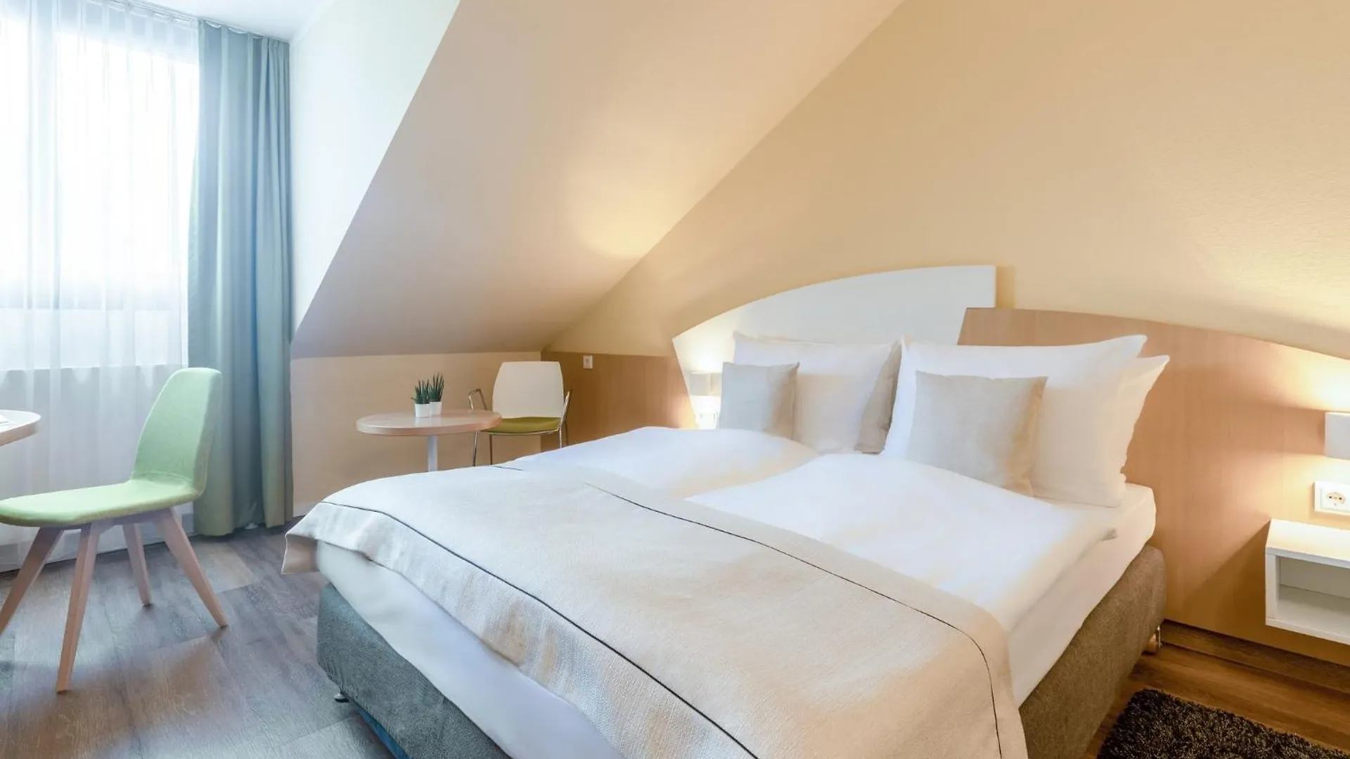 Garner Hotel Erlangen Sud By Ihg