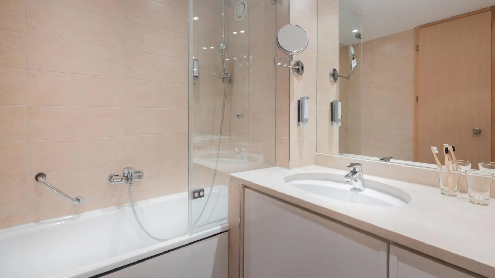 Garner Hotel Erlangen Sud By Ihg