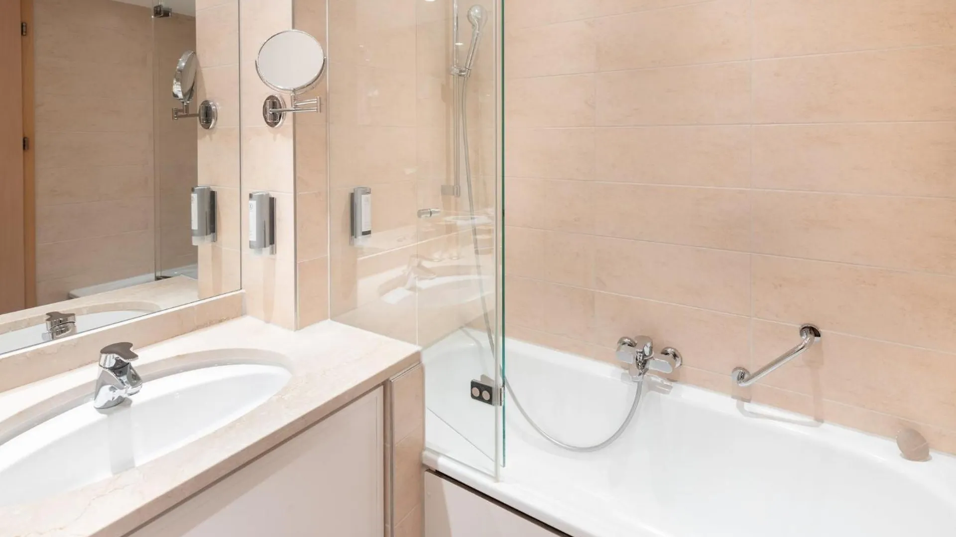 ****  Garner Hotel Erlangen Sud By Ihg Germany