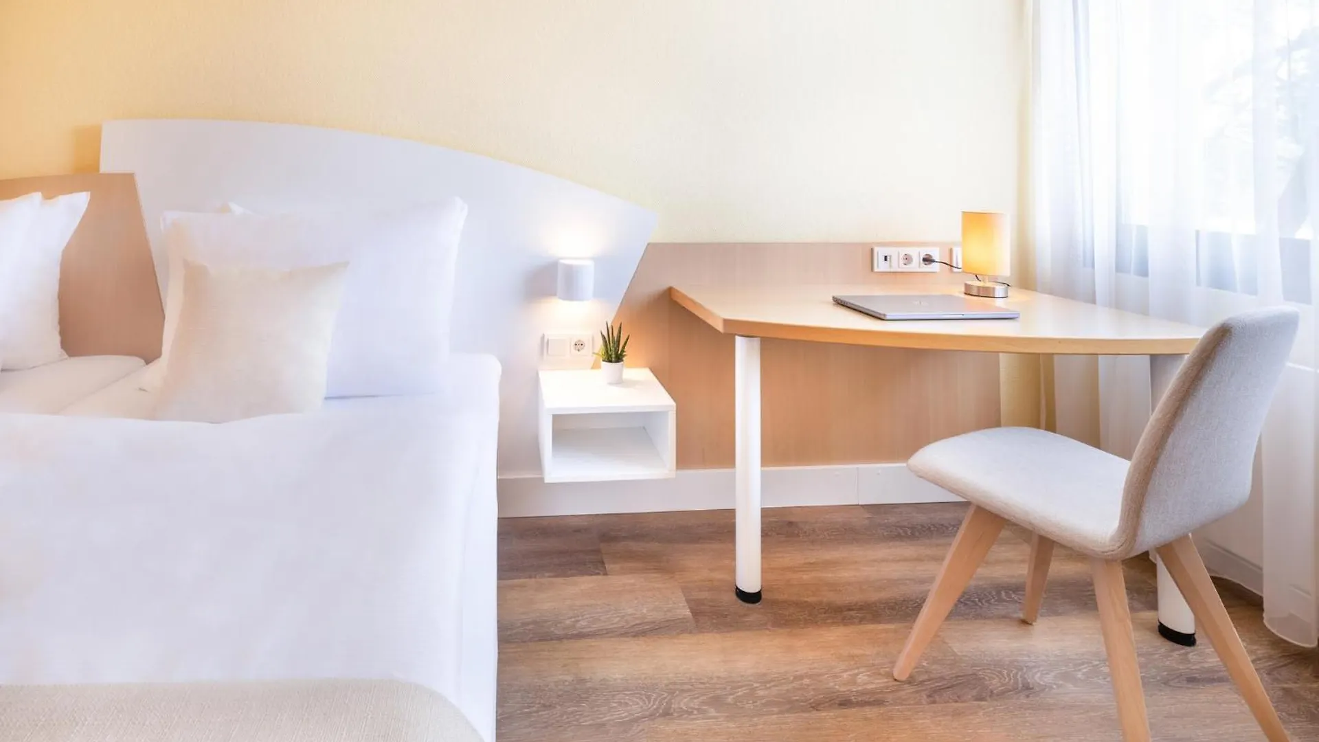 Garner Hotel Erlangen Sud By Ihg