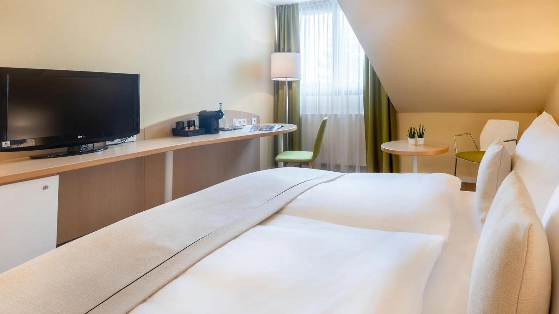 Garner Hotel Erlangen Sud By Ihg Germany